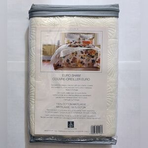 BNIP - 100% Cotton Matelasse Distinctly Home Allegria White Euro Sham